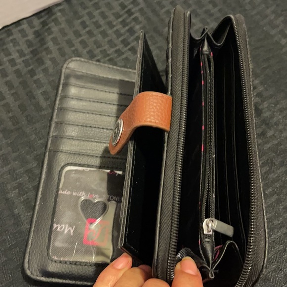 STONEMOUNTAIN LEATHER WALLET - Picture 4 of 4